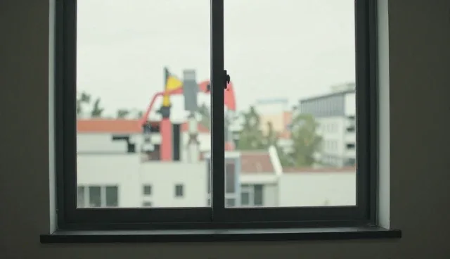 技术选型中的性能考量与适用条件分析